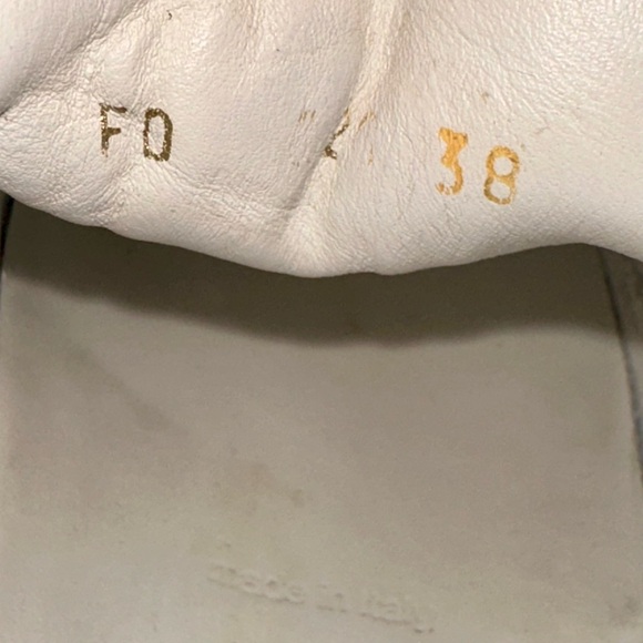 Louis Vuitton Time Out Sneaker in blue. Size 38. - Picture 7 of 8